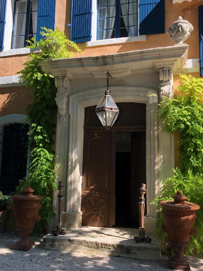 Bastide Du Regent Hotel Le Thor Exterior photo